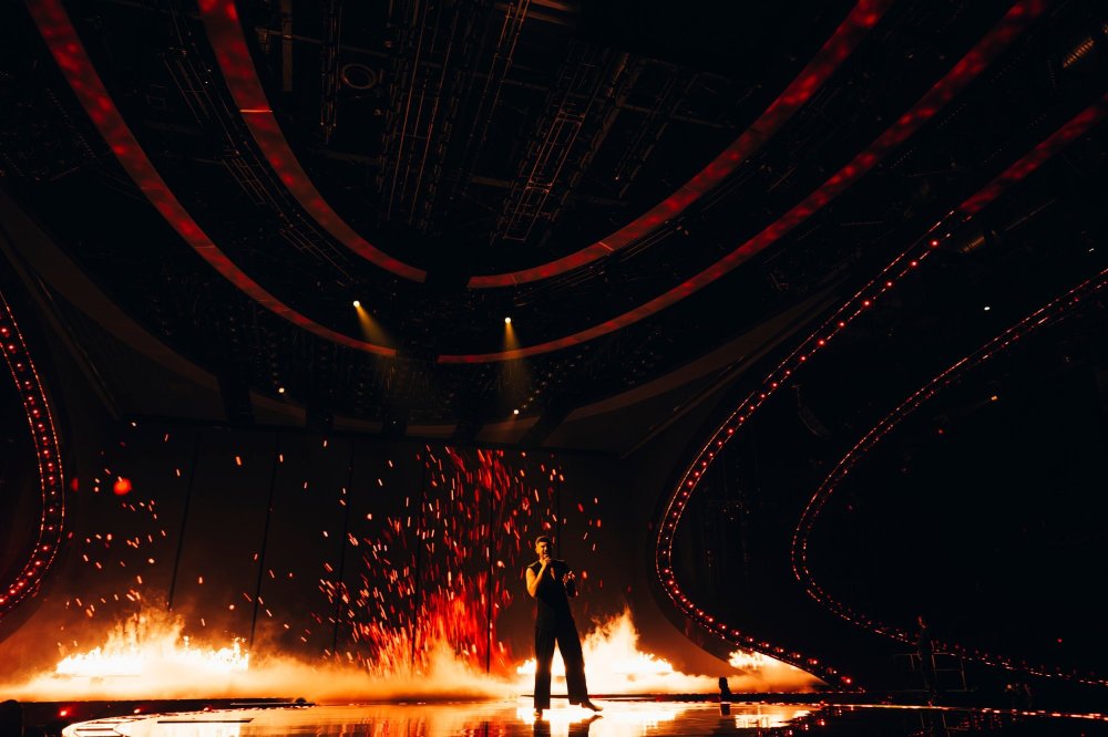 230505_Sarah Louise Bennett_EBU_0115-Enhanced-NR.jpg