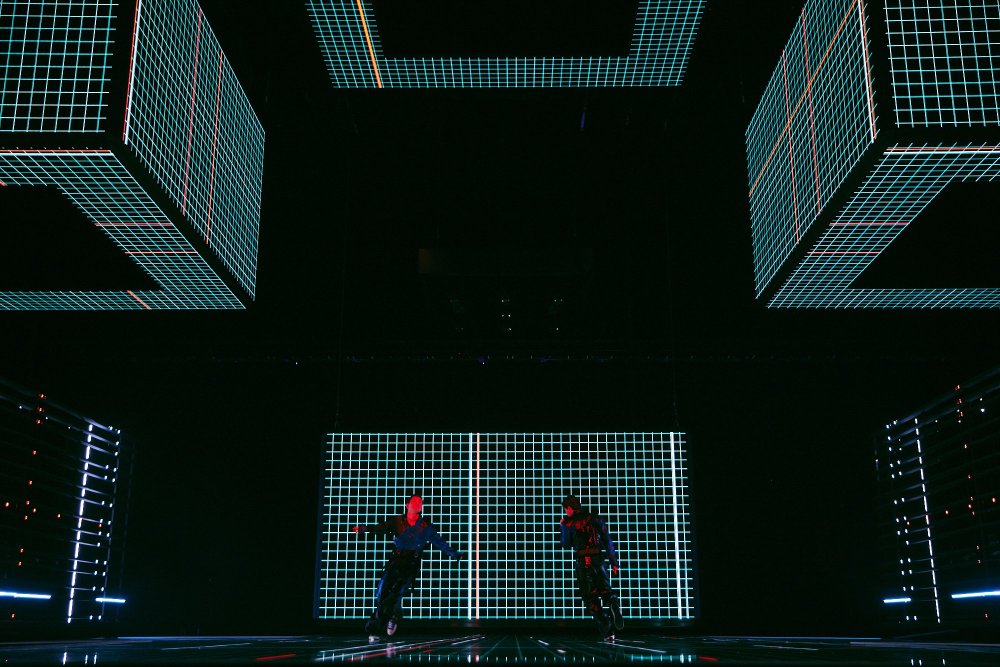 Marcus_Martinus_rehearsing_Unforgettable_for_Sweden_at_the_Second_Rehearsal_of_the_Grand_Final_at_Malmo_Arena(8).jpg