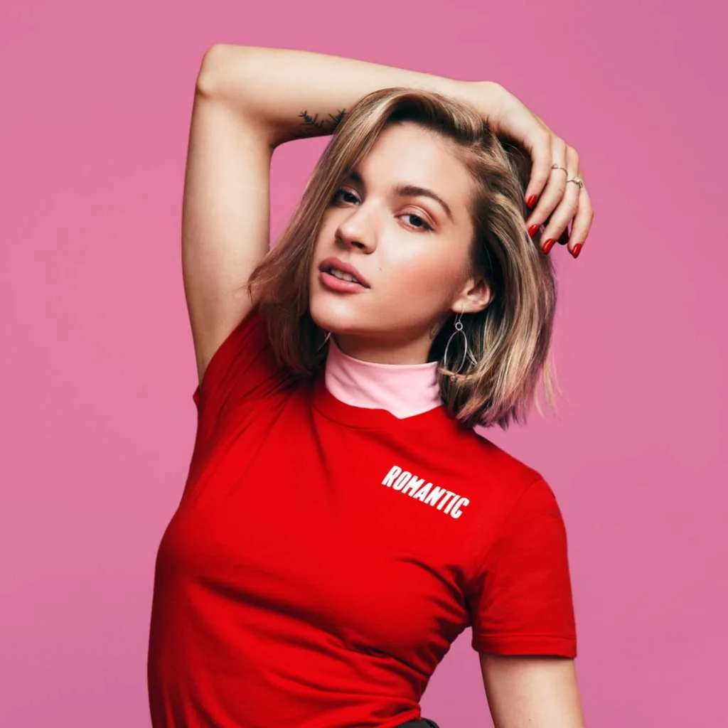 Tove Stryke, Mistakes şarkısının video klibini yayımladı