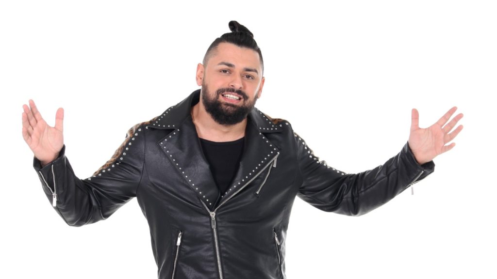 Joci Pápai Babalarınızın Fotoğraflarını Bekliyor
