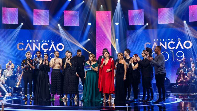 Portekiz Eurovision’a ”Telemóveis” ile Gidiyor!